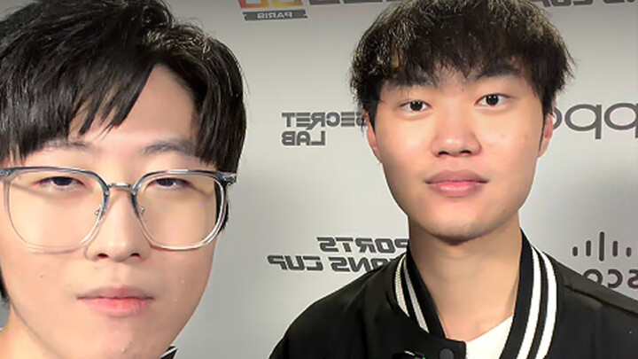 After the match, Zhuo asked Knight in an interview, “Have you noticed you sometimes instantly switch