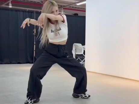 街头女战士第3季（大阪队）成员陪 队长练习跳舞近！还有成员们日常活动！！