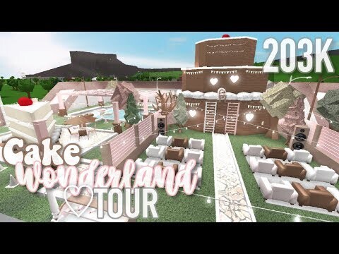 Bloxburg | Tour | Cake Wonderland - Pingu's B-day Surprise