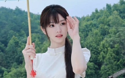 “Your one line, ‘Spring is not late,’ was enough for me to arrive in the true Jiangnan.” What a quin
