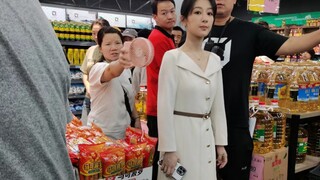 杨紫许凯《承欢记》麦姐明哥逛商场、这剧卖相真的好好啊哈哈～