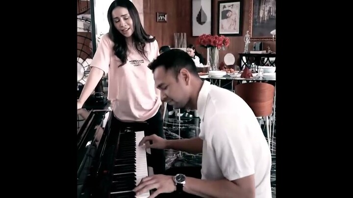 LUNA MAYA MENANGIS MENDENGAR LAGU ARIEL NOAH INI DINYANYIKAN RAFI AHMAD - MOMO GEISHA