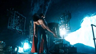 [The Flash] โดนไฟดูด แต่โดน Supergirl จับตัวไว้