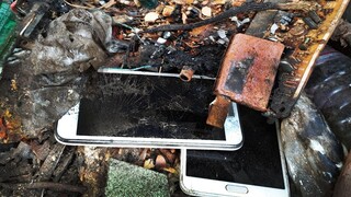 Found a lot of abandoned broken phones in rubbish | Restoration destroyed Samsung phone