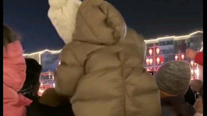 Cùng là con nít mà khác nhau quá trời #Con trai thì bó tay luôn #Hài hước chăm con#