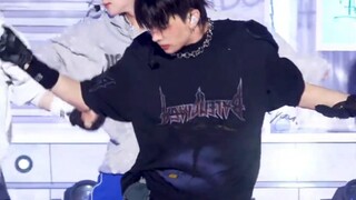 ช่วงที่ซีเฉิงหดแขนและเข่าเข้าหากันนี้ไหลลื่นราวกับสายลมจริงๆ