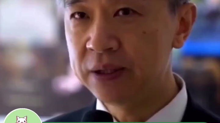 Wang Wenbin yang memakai jam tangan seharga ribuan yuan diberitakan bohong dengan nilai satu juta; k