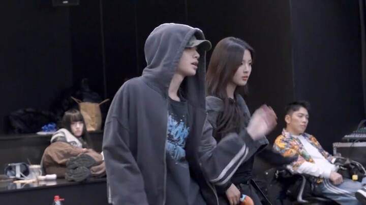 【杨超越×黄明昊Trouble Maker】练习室版本来啦