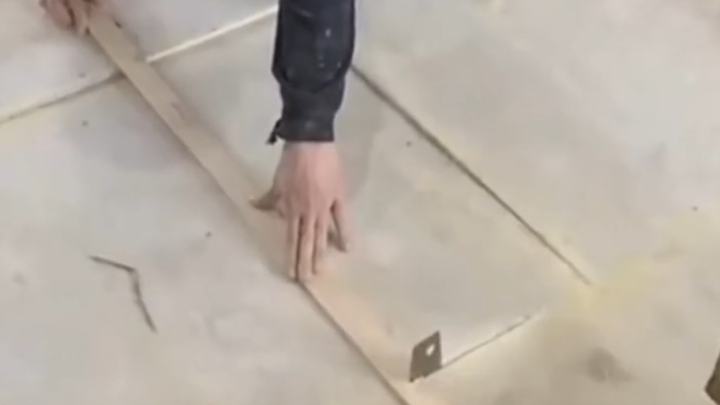 The helpless little saw