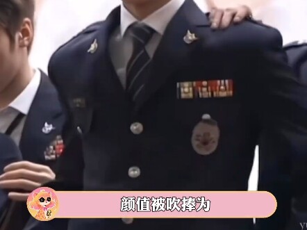 เฉิงเสี่ยวมีใบหน้าและความชีวิตเหมือนบาร์บี้จริงๆ… #เฉิงเสี่ยว #ขุดค้นอดีต #โดดเด่นในงาน Weibo Night 