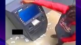 Kedua Orang Ini Mengambil Uang Tanpa ATM Tanpa Pakai Kartu , Terekam Cctv#Pencuri #Uang
