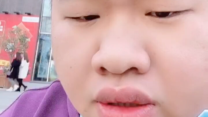 I Cried My Eyes Out After Watching “Hi, Mom”