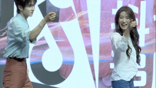 卢昱晓再跳爆款《柠檬叉》 ，和余承恩一起又添了几分萌感