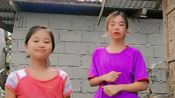 with my daughter 👯