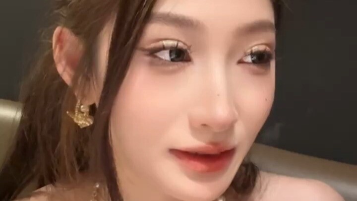 Your 20s are the perfect time to hustle #LoveGuide #CoupleLife