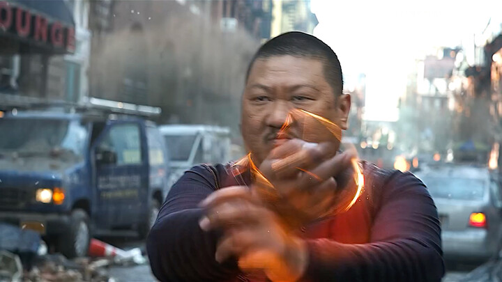 Just how strong is the Sorcerer Supreme? He can open portals without using his hands! #Marvel #Docto