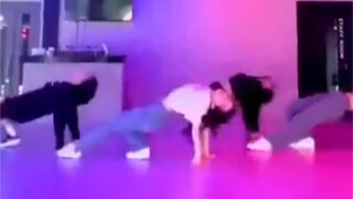 [Bae Joo-hyun's Must-See Series] Her dancing skills are seriously underestimated because of her face