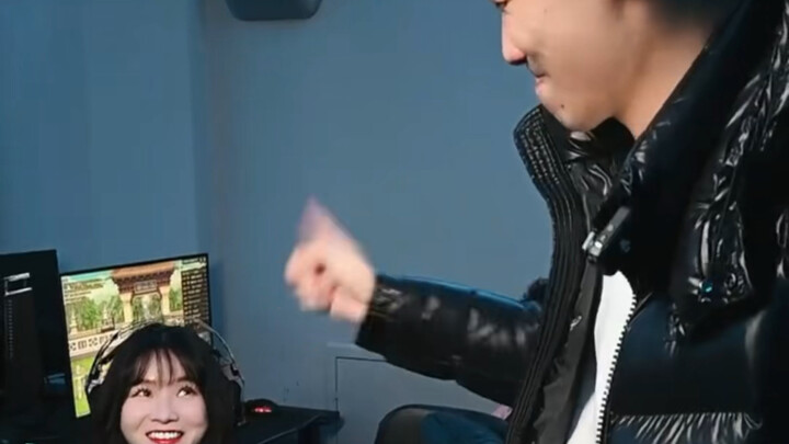 Bao Ge: I don’t bully women! Big Totoro: Are you even cool?