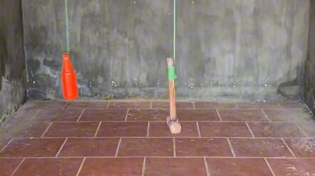 Đại hội búa sắt vs chai thủy tinh