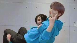 【NCT TikTok】Vũ đạo battle giữa Hoàng Nhân Tuấn & Phác Chí Thành – Cuộc tranh tài vị trí nhảy của NCT