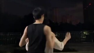 [Cong Lu] โอ้ ในที่สุดคู่ดูโอก็มาถึงแล้ว