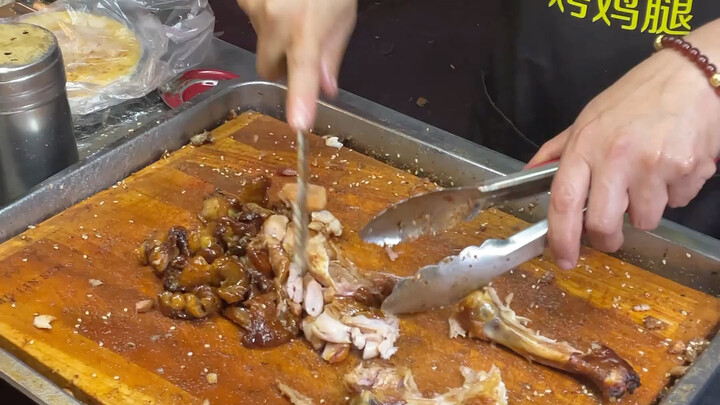 What’s it like eating Queue King chicken leg pancakes without lining up at the school gate⁉️