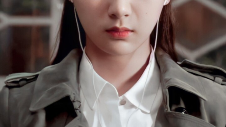 Dù chỉ có năm phút xuất hiện trên màn ảnh, giọt nước mắt của cô ấy vẫn khiến tôi choáng ngợp suốt ba