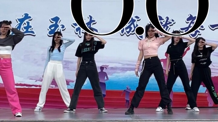 [Siswa Sekolah Menengah] Klub Dansa Jalanan Sekolah Menengah Chengdu Yulin OO menari dengan semua wa