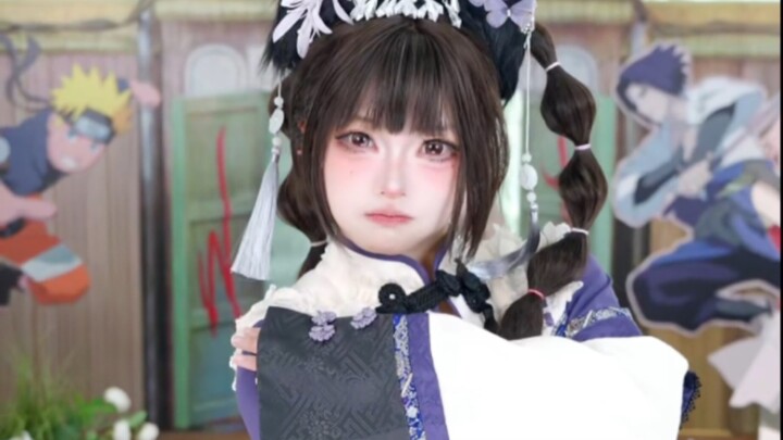 فتاة بالطراز القديم لاي.. تنساب مع التيار برفقة الآلهة