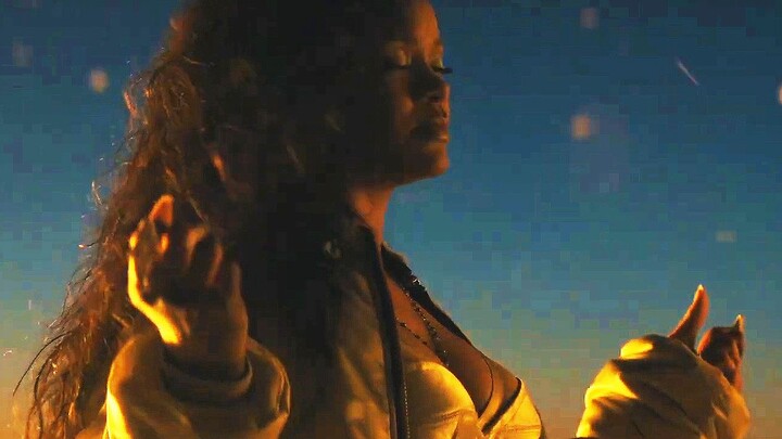 MV ca khúc cuối phim “Lift Me Up” của Rihanna trong “Black Panther 2”, tưởng nhớ Chadwick Boseman