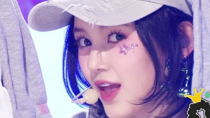 Newjeans’ new song Ditto+OMG debuts on stage