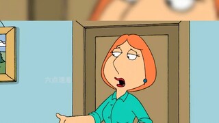 Pitt takes a shower without clothes, and the filming team manually blurs it out