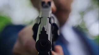 عندما يلين القاتل في الفيلم فجأة