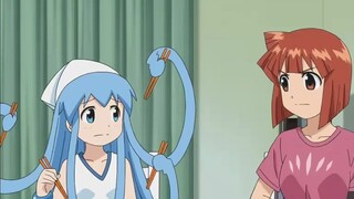 Squid girl grabbed chopsticks with all her tentacles to eat barbecue