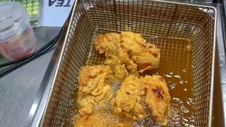 显男子汉气概靠自身气质这块是拿捏不住了，但靠它可以有 ...It can’t depend on my own temperament for showing manfully, but it c