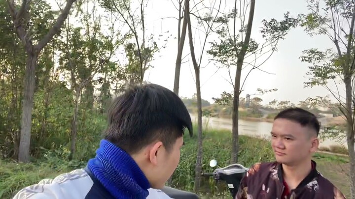 The Journey Back and forth of two young people who are passionate about traveling