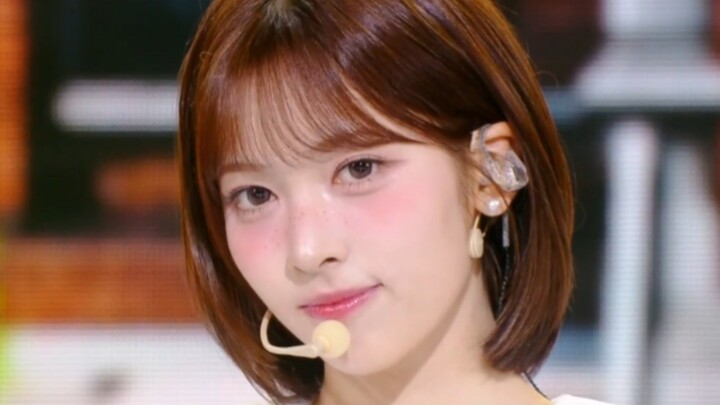 RESCENE “Deja Vu” 250711 Promotional Stage