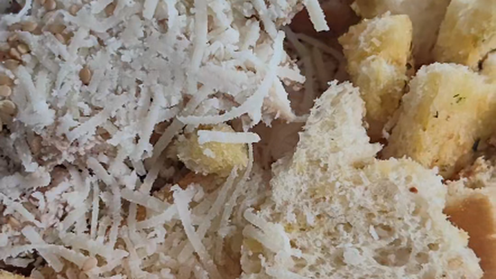 طلب طعام جاهز صعب لدرجة أنني شعرت وكأن حياتي انتهت...