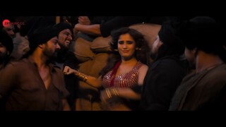 Uyi_Amma_-_Azaad___Aaman_D,_Rasha_Thadani__Madhubanti_Bagchi,Amit_Trivedi,Amitab