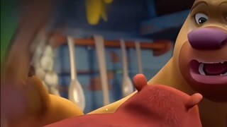 الدب الثاني الصغير لطيف جدًا!