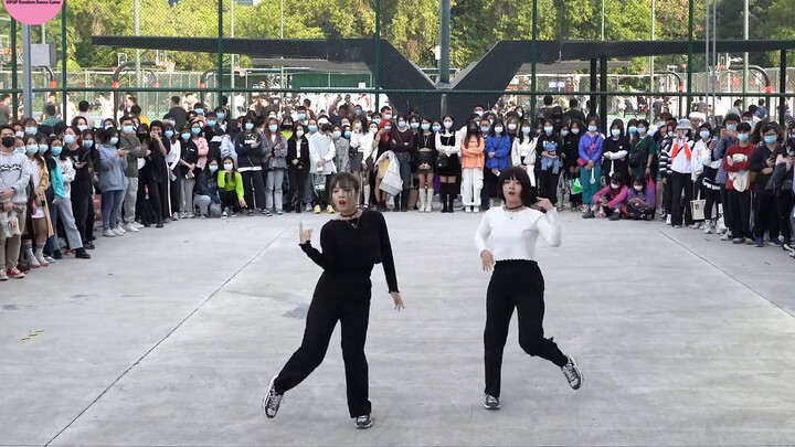 【Sing Along Group】Guangzhou-Shenzhen | Twins dance to Naughty in perfect sync! Sing Along Who Dances