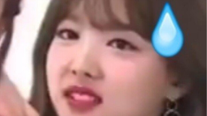 [ทไวซ์]: ว่าด้วยสองวิธีในการล้อเลียนลินนาจอง