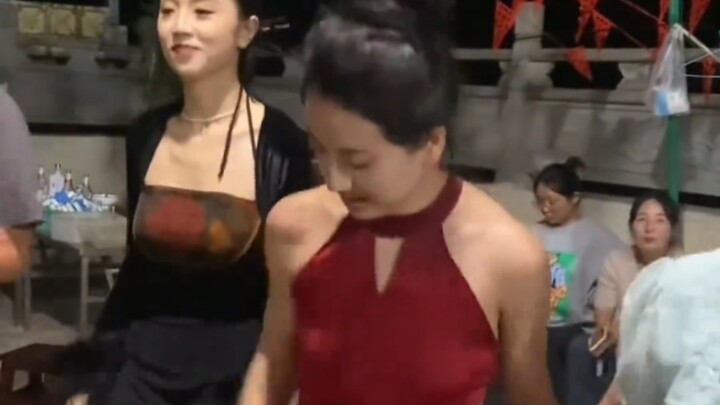 Tarian terindah di Yunnan, Pertandingan Puncak Yunnan, Skor Tinggi di Yunnan