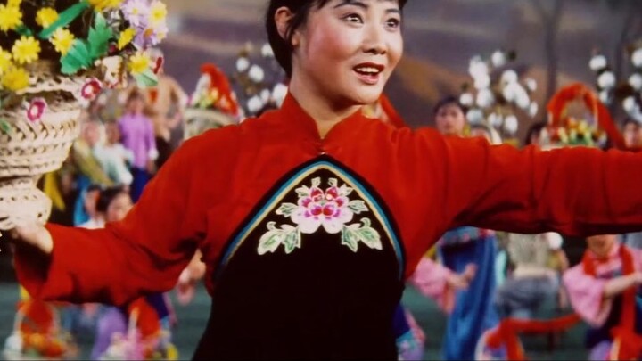 《نان نيه وان》- نسخة مُعاد ترميمها بجودة 4K- مشهد من الملحمة الموسيقية والرقصية《دونغ فانغ هونغ》