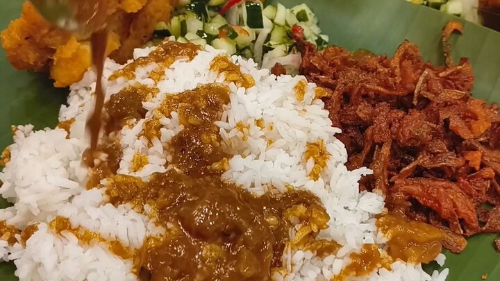 Banana leaf 🌿