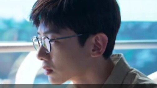 This drama is going to make me die of laughter. Others get nervous when watching dramas, but I’m dif