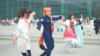 [Chengdu Comic Con] Comic Con harus menari seri! Semua orang melompat dan menyentuh langit bersama-s