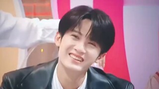 Teacher Tan is impressed by your tricks! Who hasn't been touched by the c*ess of this arrogant br