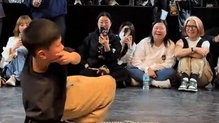 Chinese street dancers blew away foreigners