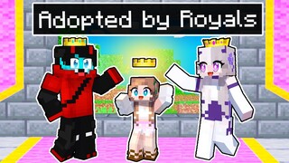 Adopted By A ROYAL FAMILY In Minecraft! (Tagalog)